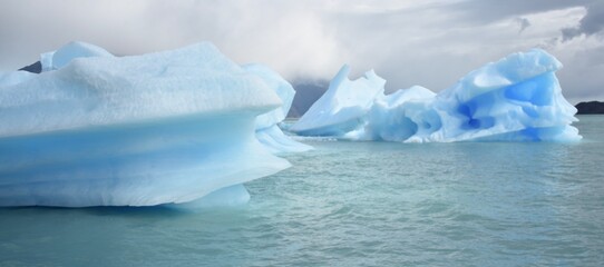 Vibrant blue iceberg in Lago Argentino in Patagonia, Argentina