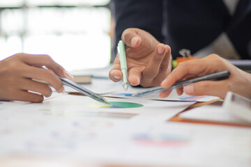 The discussion between Asian businessmen was simple and complete.