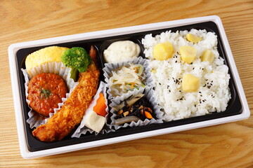 和洋食弁当　栗ご飯