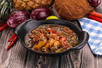Squid with vegetables in oyser sauce