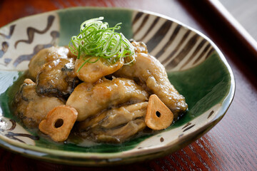 牡蠣のガーリックバターソテー