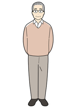 笑顔で立つシニア男性