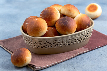 Freshly baked small rolls.