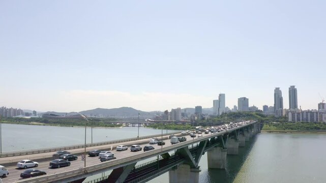 서울의 상징적인 풍경: 잠실운동장, 코엑스, 한강을 담은 드론 뷰, Iconic Scenery of Seoul: Drone Footage Featuring Jamsil Stadium, COEX, and Han River