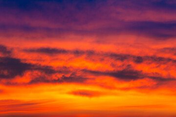 Obraz premium Sunset clouds on red sunset dramatic sky, dramatic sky abstract background