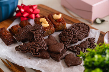 手作りクッキーとフィナンシェ