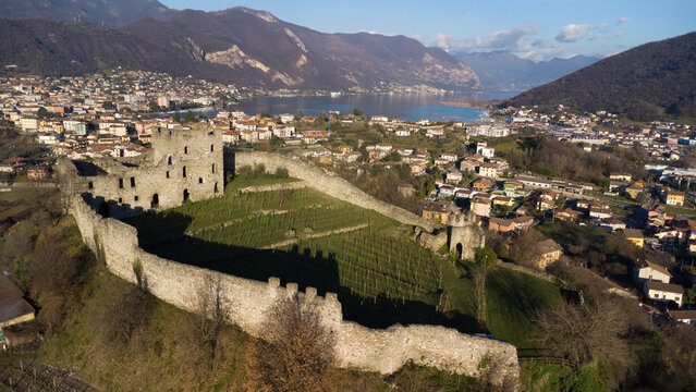 CASTELLO DI PARATICO