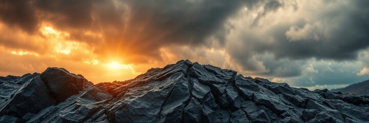 Naklejka premium sunset in the mountains