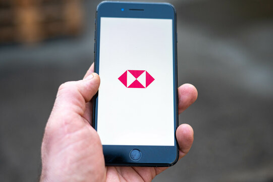 HSBC bank app on smartphones screen