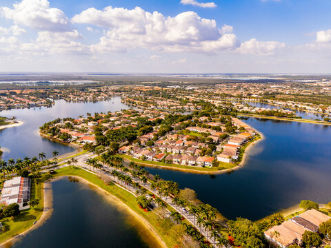 Upscale neighborhoods in Doral Miami Florida