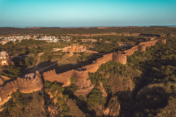 Obraz premium aerial view of outer walls of Rohtas fort, old vintage walls of medieval castle
