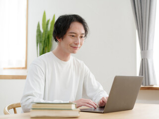 Fototapeta premium 男性 パソコン