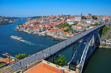 ドウロ川に架かるドン・ルイス1世橋のとても美しい風景 © Raicho