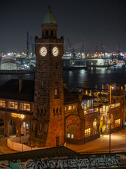 Fototapeta premium Hamburg landing bridges - Hamburg Landungsbrücken