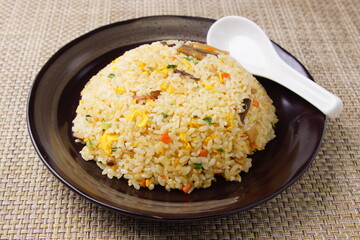 五目チャーハン　中華料理