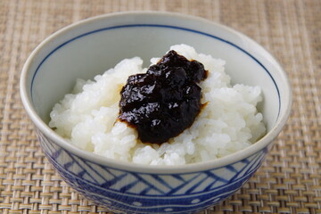 ご飯と海苔の佃煮