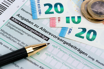 Formular f&uuml;r Steuererkl&auml;rung an Finanzamt &uuml;ber Angaben zu Altersvorsorgebeitr&auml;gen