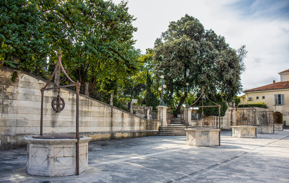 The square of the five wells is characterized by having 5 perfectly aligned wells. Zadar, Croatia
