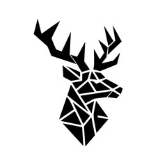 Obraz premium Geometric Deer Head: A Black and White Minimalist Animal Portrait. Modern, Abstract Polygonal Design. Perfect for nature-themed decor or graphic design projects.