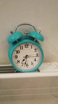 R&eacute;veil m&eacute;canique sur un radiateur de chauffage