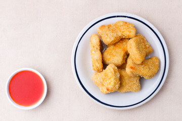 Crispy Chicken Nuggets with Dipping Sauce