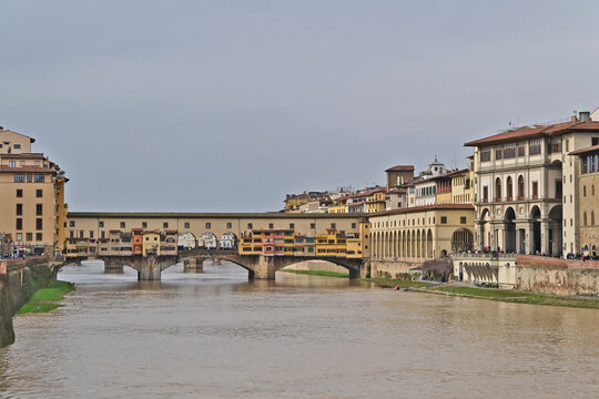 Firenze, l'Arno a Ponte vecchio - Toscana