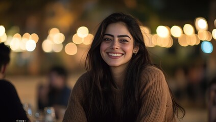 Obraz premium Smiling Woman at Night