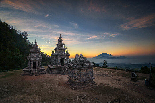 Gedong songo temple sunrise
