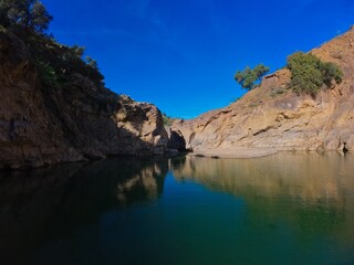 Simetr&iacute;as en el Charco del Infierno