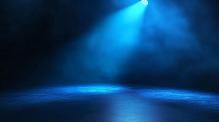 Escenario iluminado con luces azules en ambiente oscuro y brumoso.