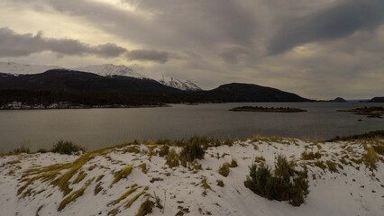 Imagen capturada en la Patagonia Argentina cerca de Ushuaia, al otro lado del Canal Beagle. Los paisajes son absolutamente increíbles.