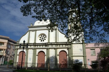 Obraz premium Iglesias y vitrales en el Estado Portuguesa. La mayoria de la poblacion del Estado Portuguesa profesa la religion catolica,y es alli donde hizo su aparicion la Virgen de Coromoto.