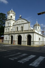 Iglesias y vitrales en el Estado Portuguesa.
La mayoria de la poblacion del Estado Portuguesa profesa la religion catolica,y es alli donde hizo su aparicion la Virgen de Coromoto.