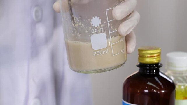 Elephant Toothpaste Reaction in Beaker