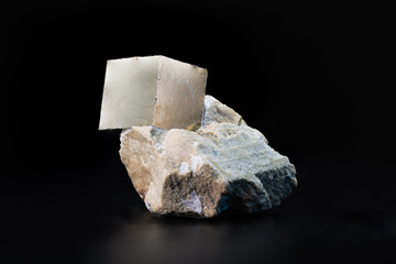 pyrite cube mineral