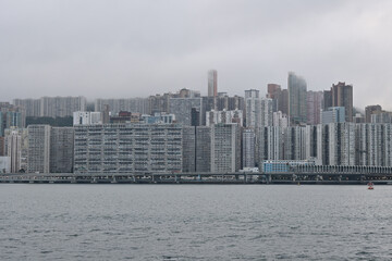 曇りの早朝の香港