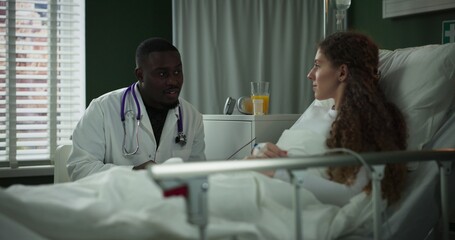 Doctor and patient have a calm conversation about her health.