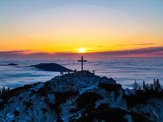 Fototapeta premium Sonnenaufgang Hochlantsch - Teichalm - Almenland - Oststeiermark - Nebelmeer - Hochnebel