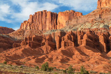 Eroded sandstone buttes and badlands, Capitol Reef National Park, Utah.