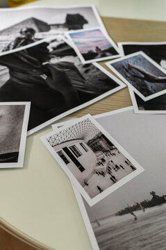 Print photographs, artistic memories