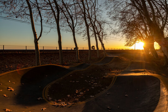Pump track