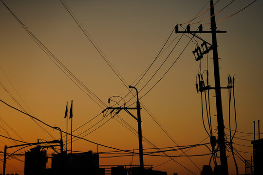 Sky in Seoul crossed by many cables