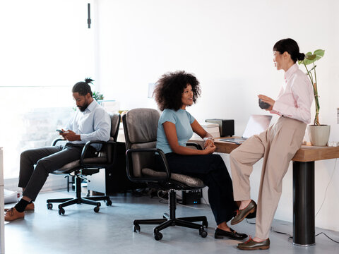 Collaborative Team Interaction in a Modern Professional Office Space
