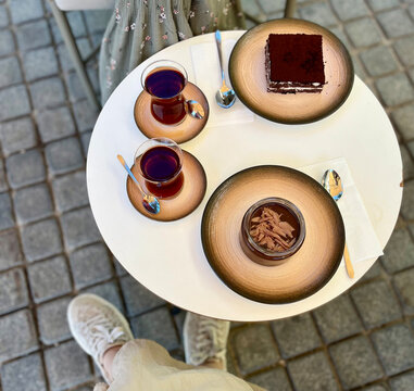 dessert and tea in the cafe