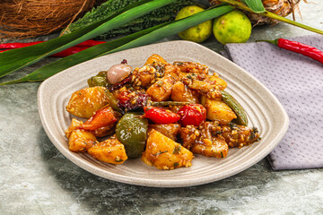 Potato with bell pepper and gravy