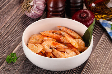Steamed red prawn with spices