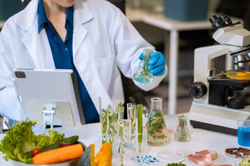 Nutrition specialists, exploring innovations in nutrition, psychiatry, and health science research.
