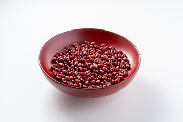 漆塗りのお椀に小豆