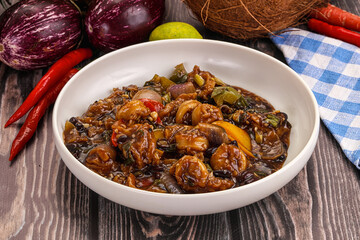 Squid with vegetables in oyser sauce