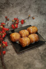 fried bao, flower bun, crispy bun, chinese food, dim sum, fried food, sweet treat, asian food, savory snack, unedited image, original image, chinese cuisine, dining out